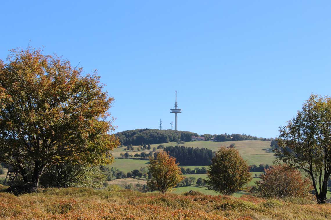 Blick vom Gackerstein am Hoherodskopf