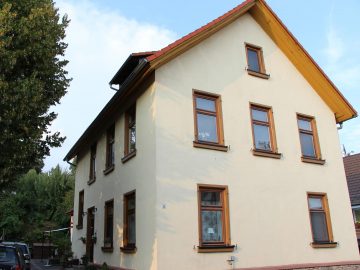 Denkmalgeschützte ehemalige Schule, Marburgerstraße 5, Gonterskirchen